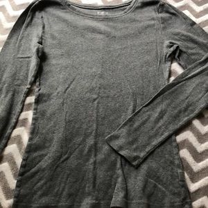 plain gray long sleeved shirt